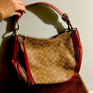 Authentic Coach handbag. Barely used, mint condition!